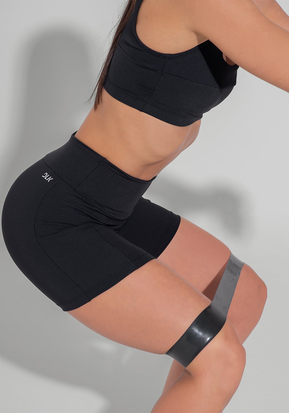 Short Fitness Feminino Com Lateral Canelada Motion Lines Dlk Preto - Imagen 4